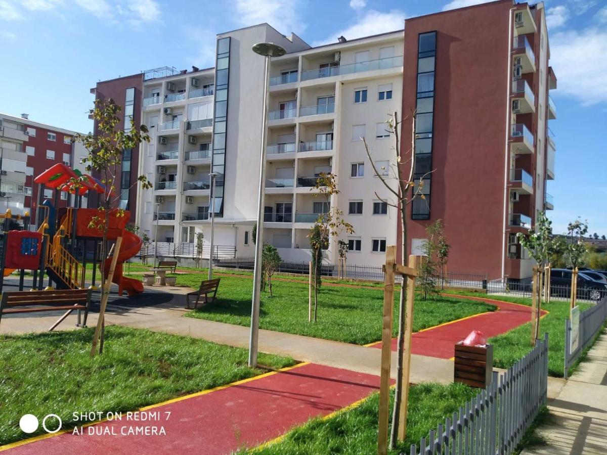 Aga Apartman Podgorica Luaran gambar