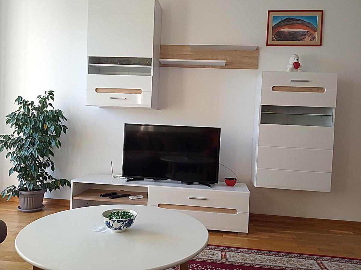 Aga Apartman Podgorica Luaran gambar